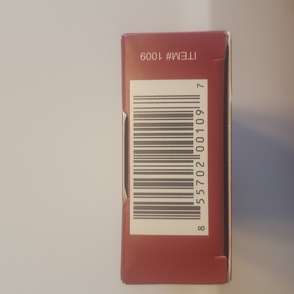 Dermelect Cosmeceuticals Revitalize Professional Eyelid & Dark Circle Corrector - Picture 4 of 4